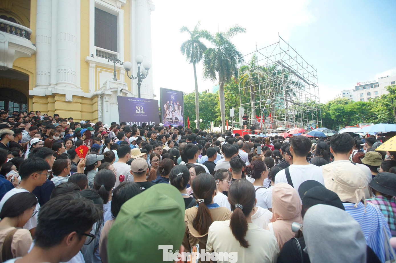 Thông báo tạm dừng phát vé tại Nhà hát Lớn
