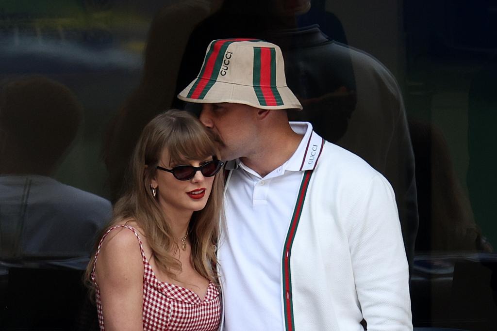 Taylor Swift và Travis Kelce bảo vệ hình ảnh cá nhân