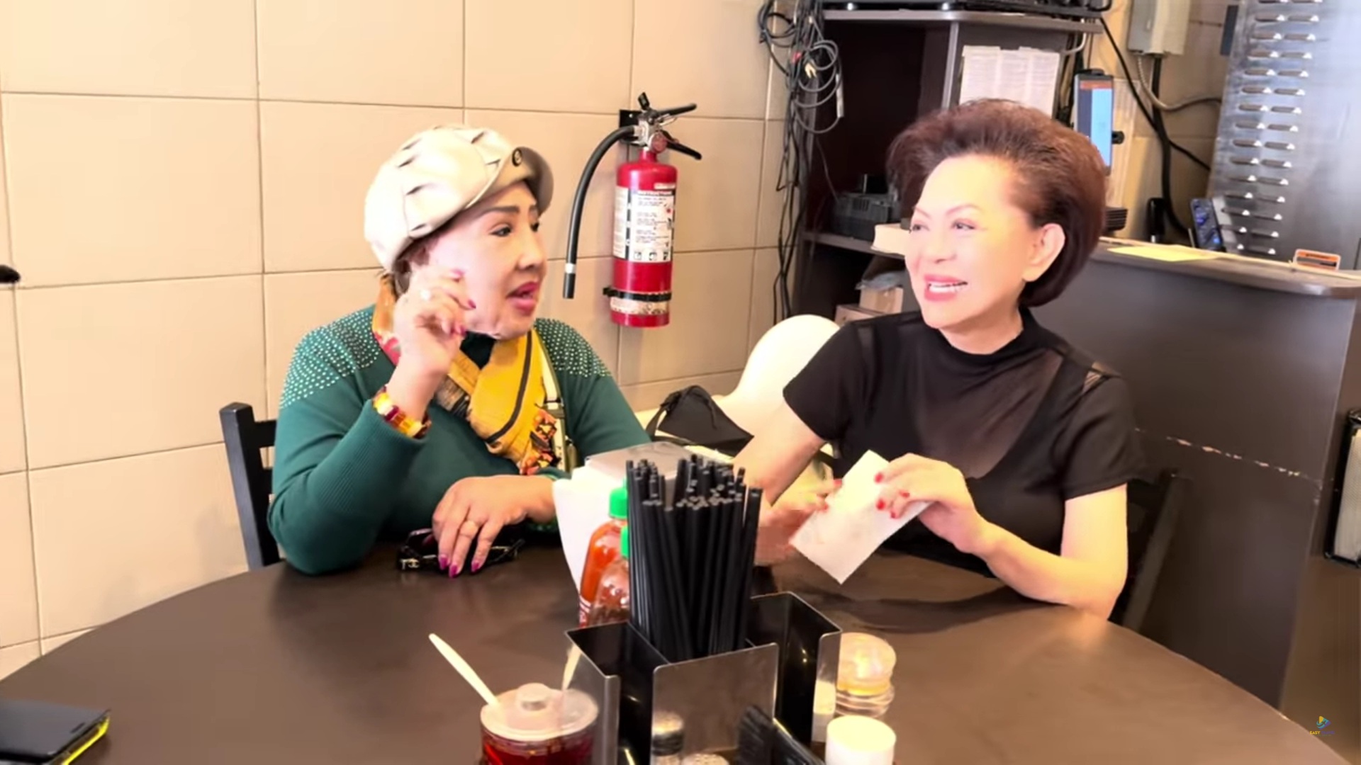 NSND Lệ Thủy tại tiệm phở Giao Linh