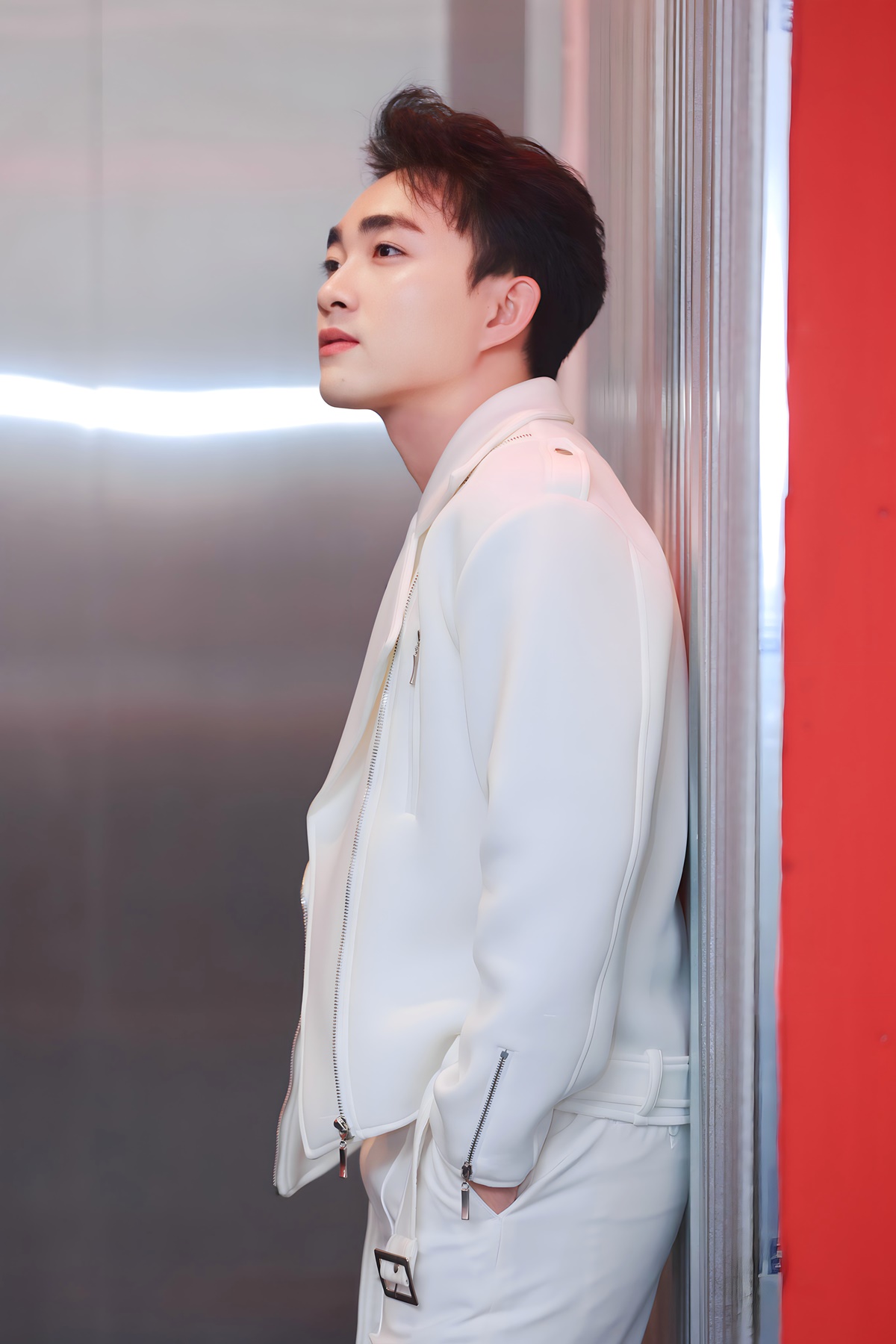 Hình ảnh quảng bá album sắp ra mắt