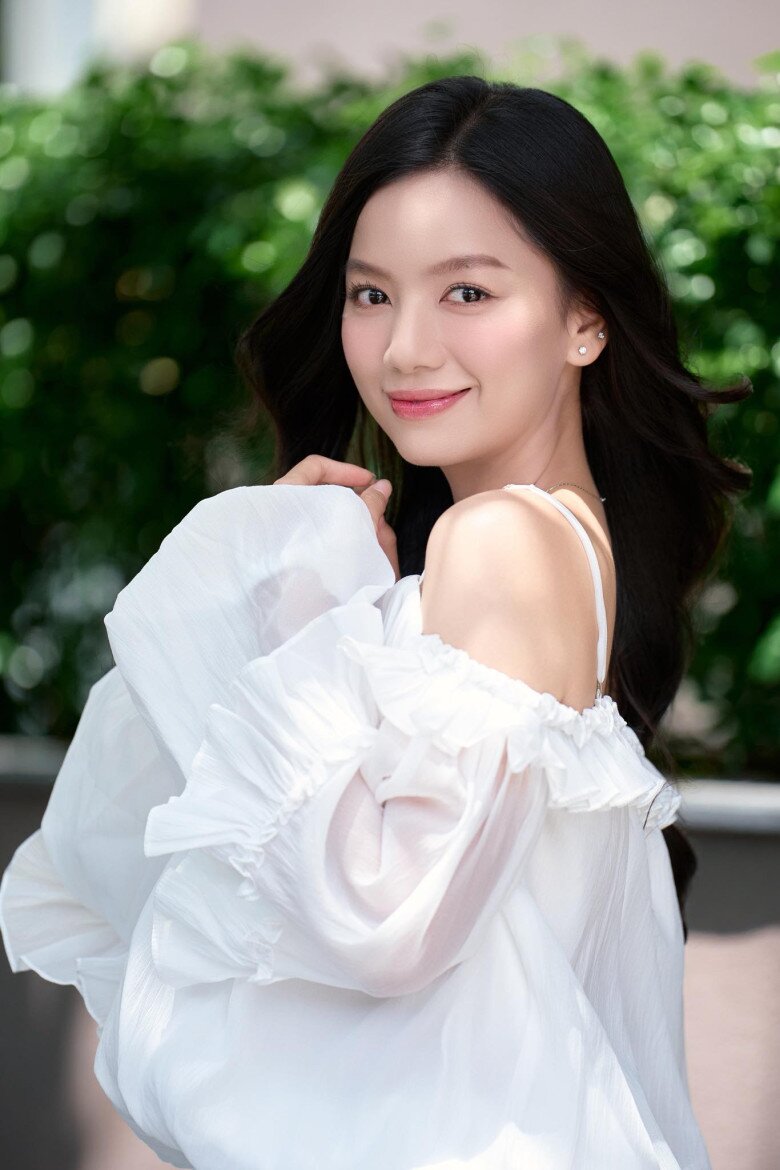 Lê Hạ Anh sau thành công phim Mưa Đỏ