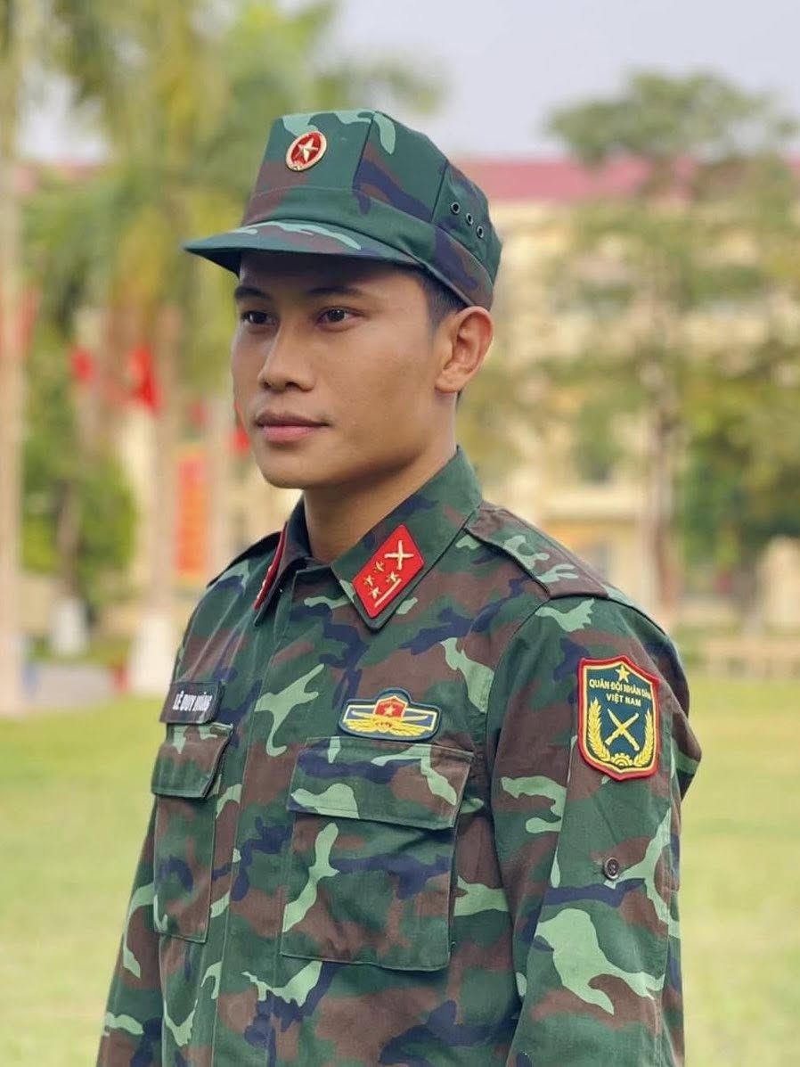 Phương Nam hóa thân tự nhiên trong vai anh Tạ