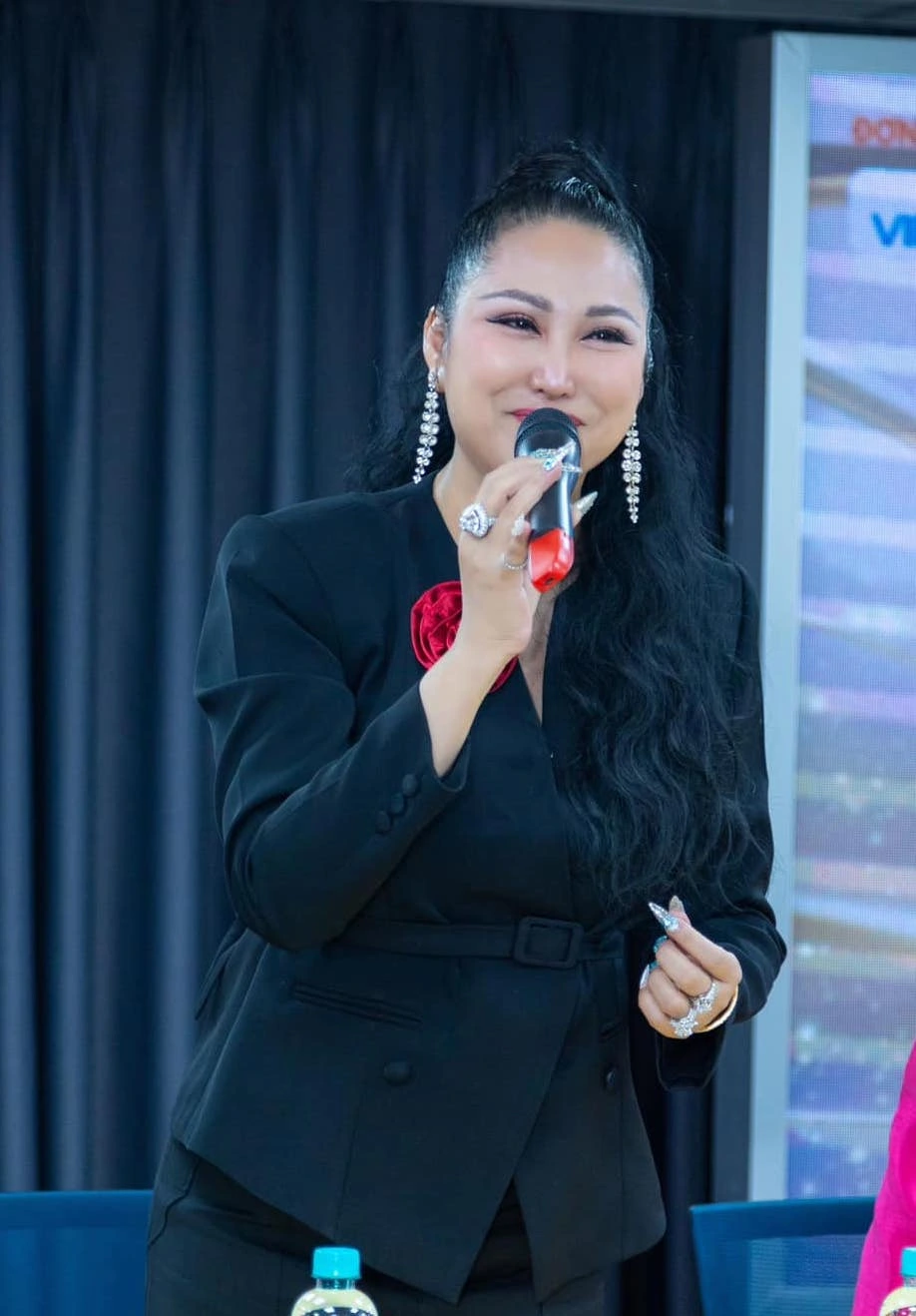 Phi Thanh Vân năng động trong công việc