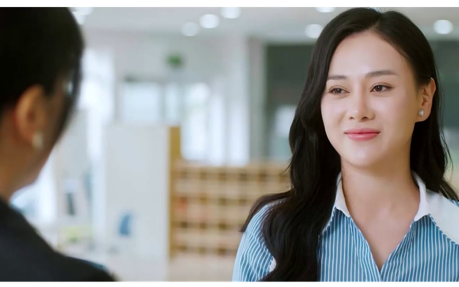 Nhan sắc mới của Phương Oanh