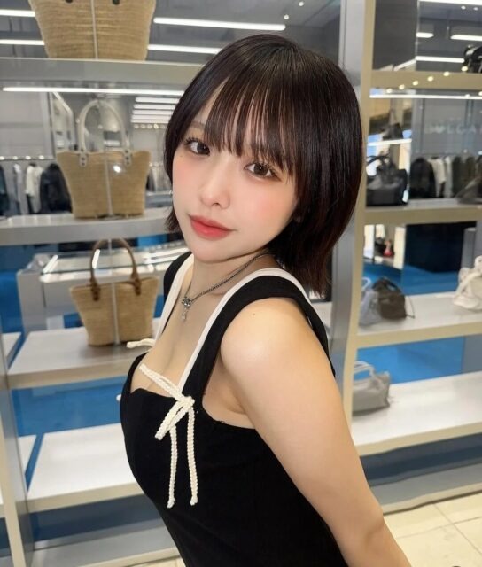 Camera ẩn ngụy trang mắc áo