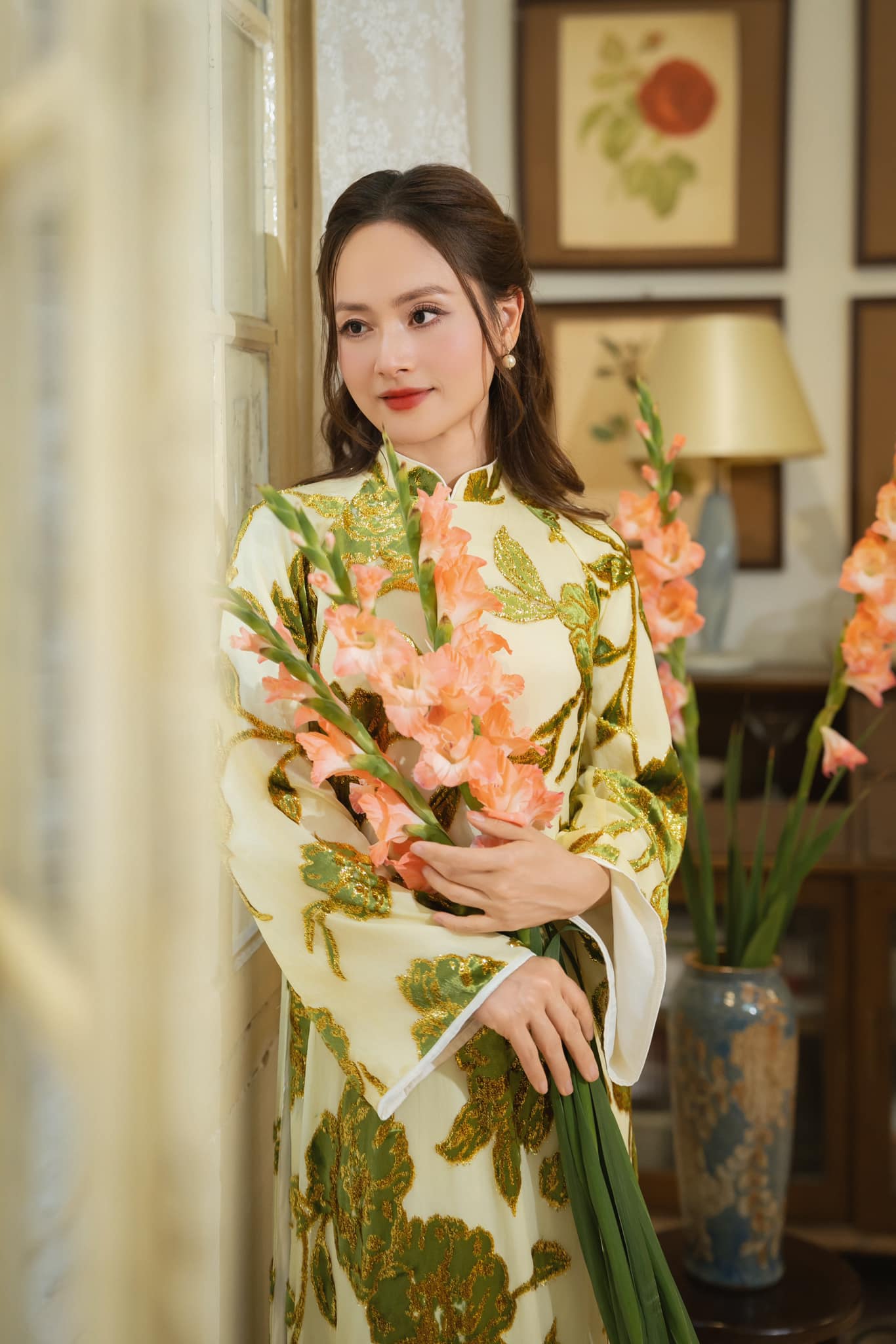 Con gái của nữ diễn viên nhận kết quả bị viêm phế quản, viêm mũi