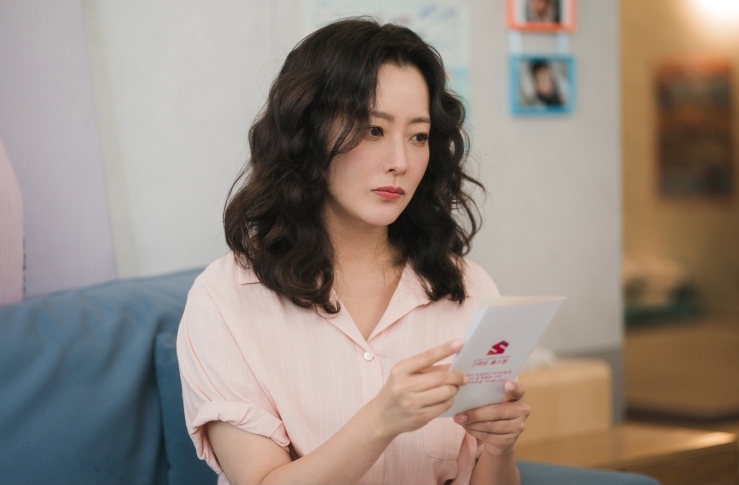 Vẻ đẹp khó cưỡng của Kim Hee Sun dù là mẹ bỉm sữa Kim Hee Sun đẹp đến nao lòng