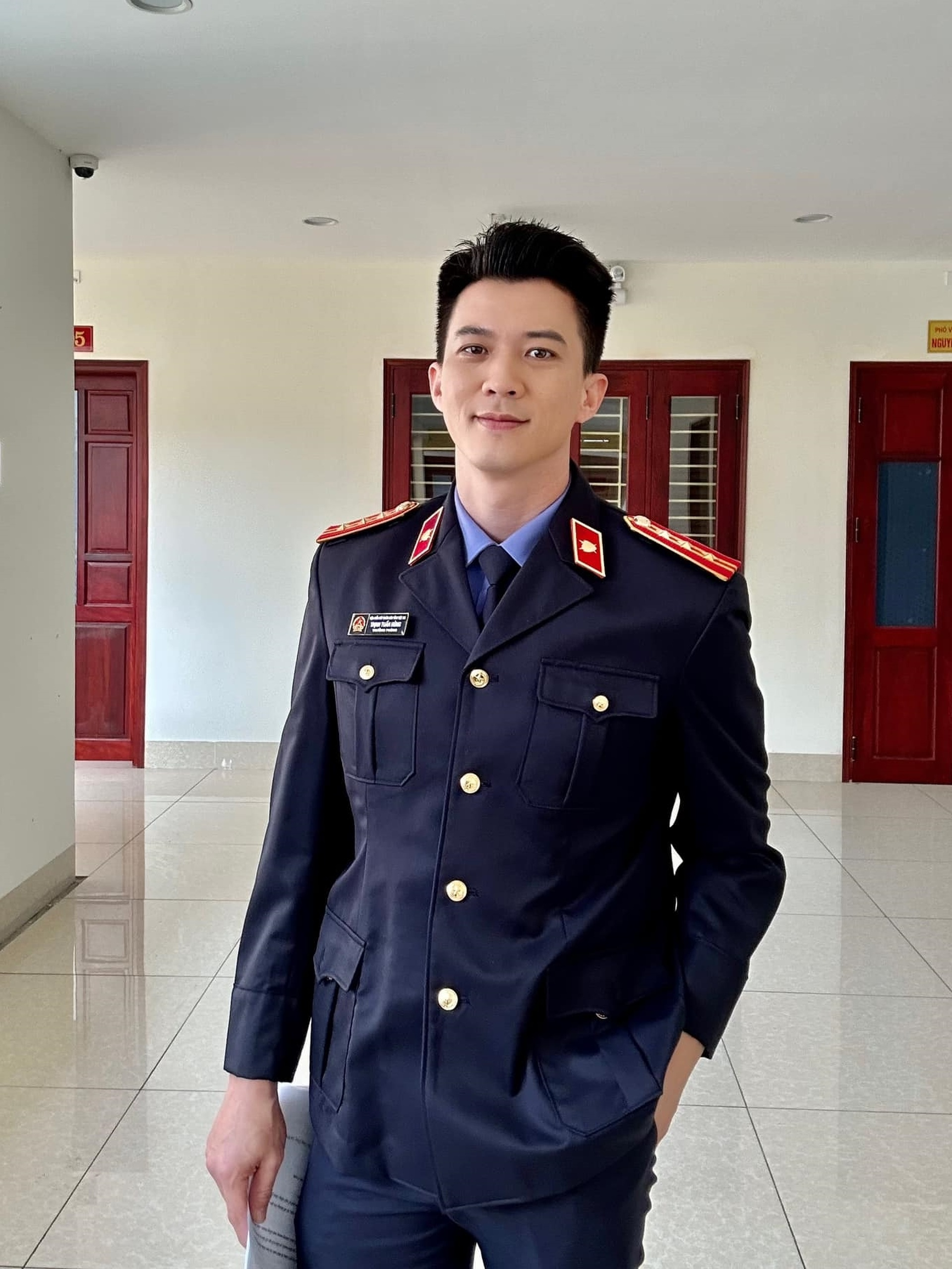 Hà Việt Dũng trong một cảnh phim Gương mặt điện ảnh của Hà Việt Dũng phù hợp nhiều dạng vai