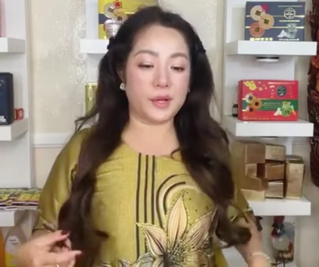 Ảnh chân dung Thúy Nga