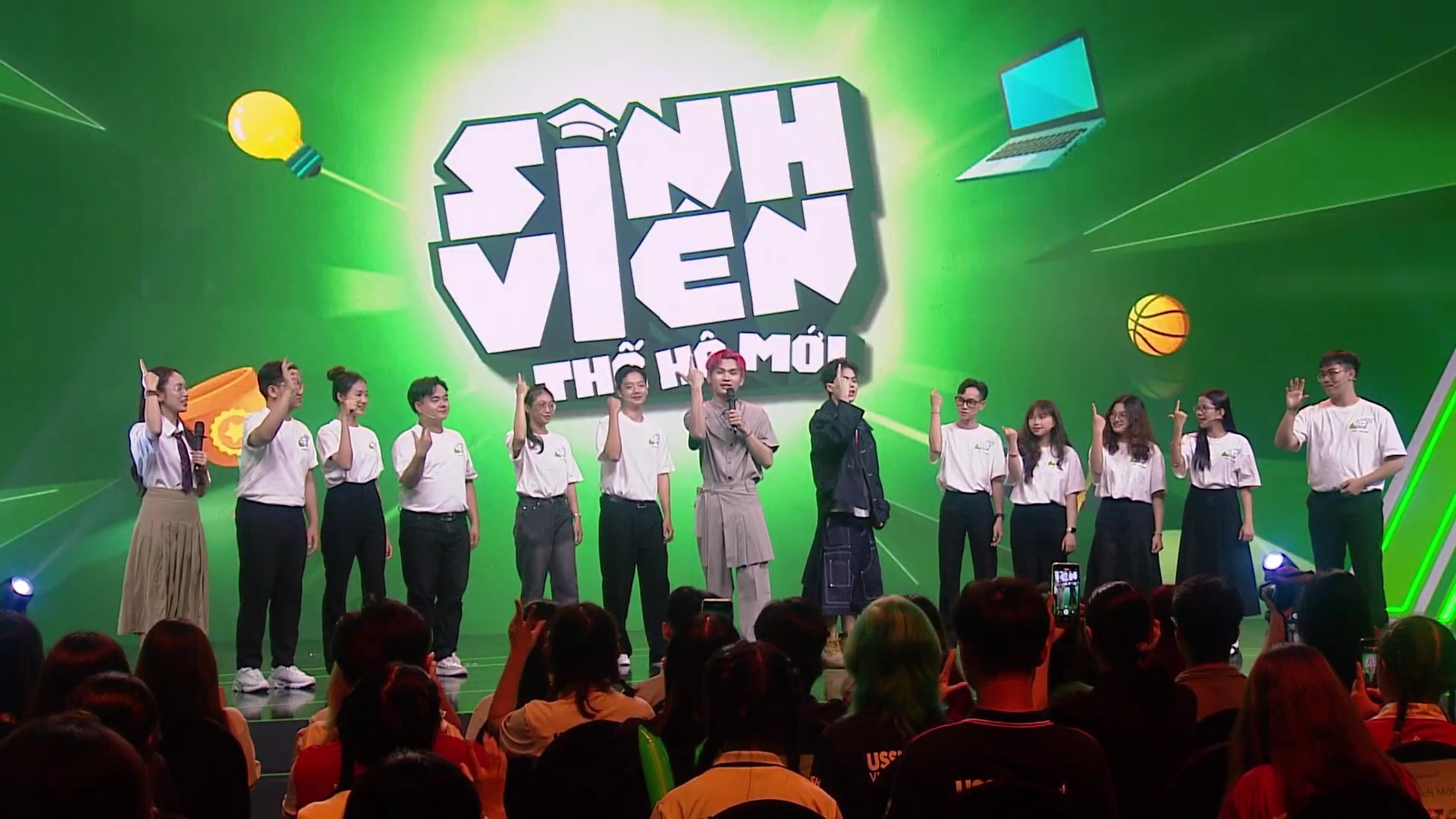 Các đội thi tham gia các vòng thử thách