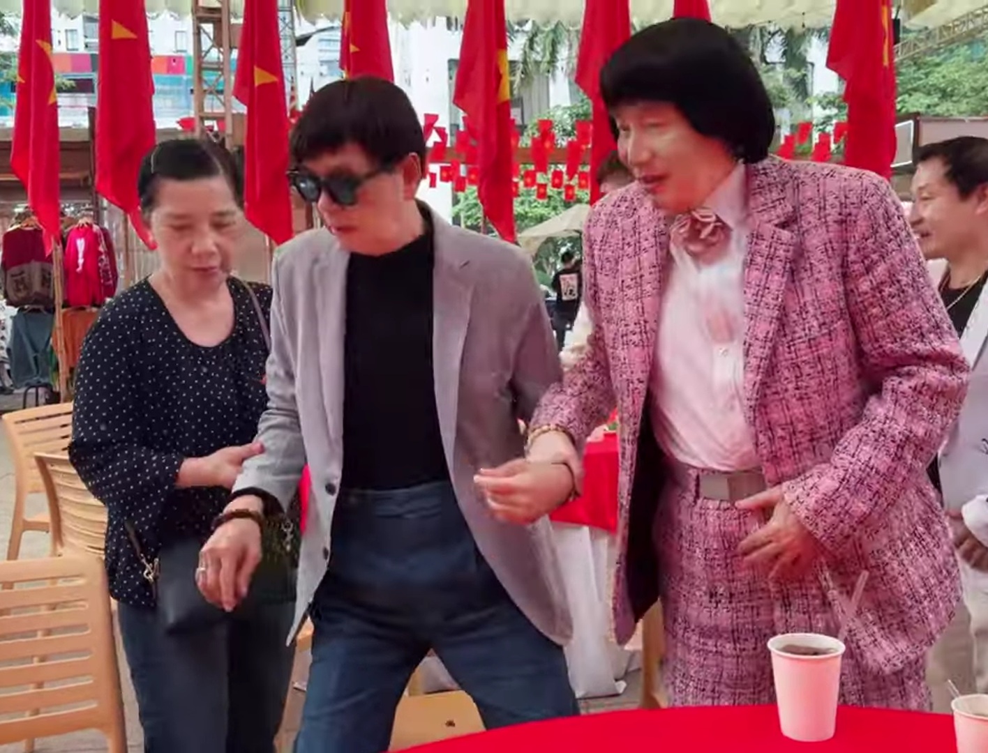 NSND Thanh Điền giao lưu với NSND Minh Vương