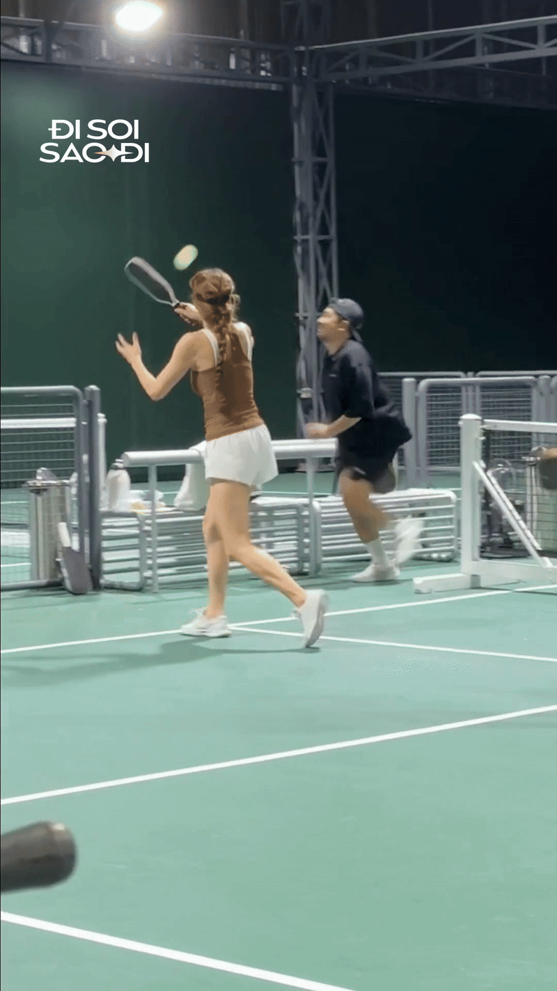 Nhan sắc tự nhiên của Hồ Ngọc Hà khi chơi thể thao Mặt mộc Hồ Ngọc Hà chơi pickleball