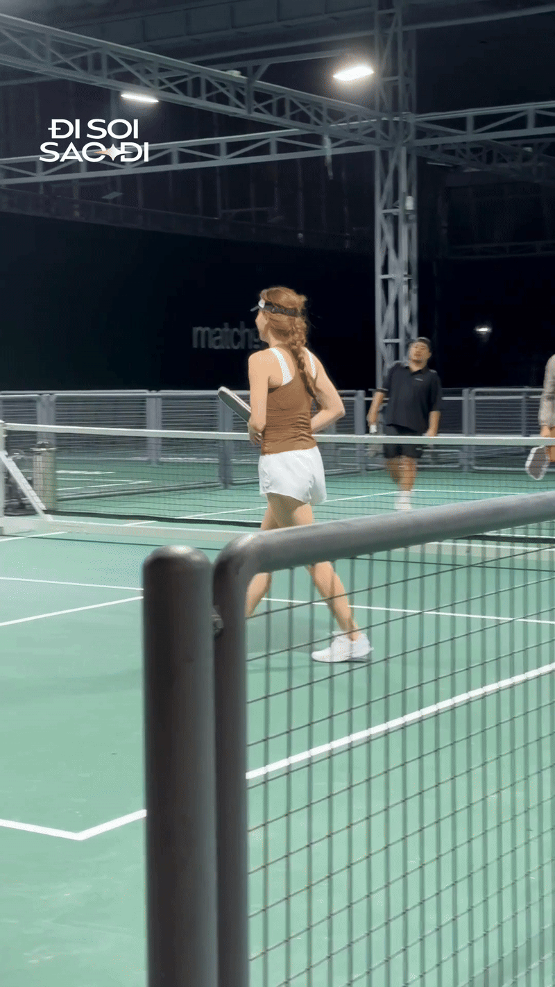 Vóc dáng săn chắc của Hồ Ngọc Hà khi chơi thể thao Đôi chân dài của nữ hoàng giải trí