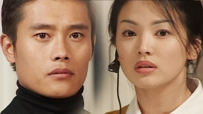 Khoảnh khắc thân mật của Song Hye Kyo và Lee Byung Hun