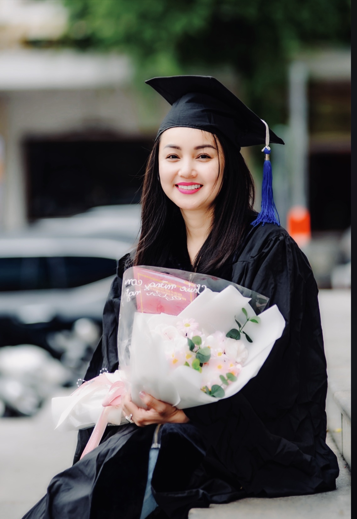 Nữ ca sĩ học quản trị kinh tế