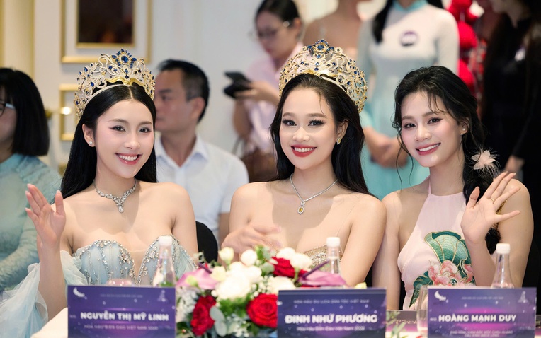 Vương miện Hoa Ban Tím