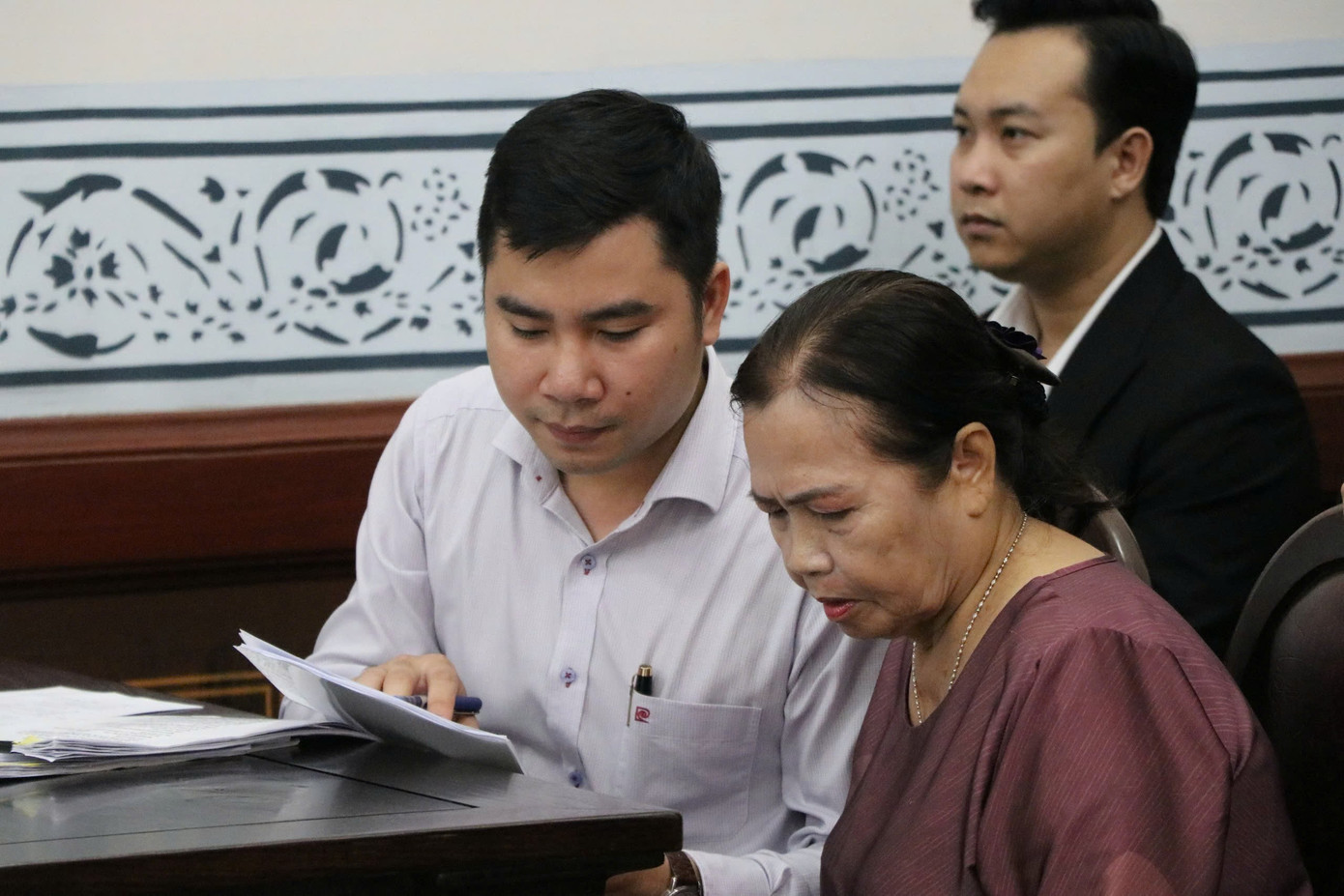 Bà Ánh tại phiên tòa.