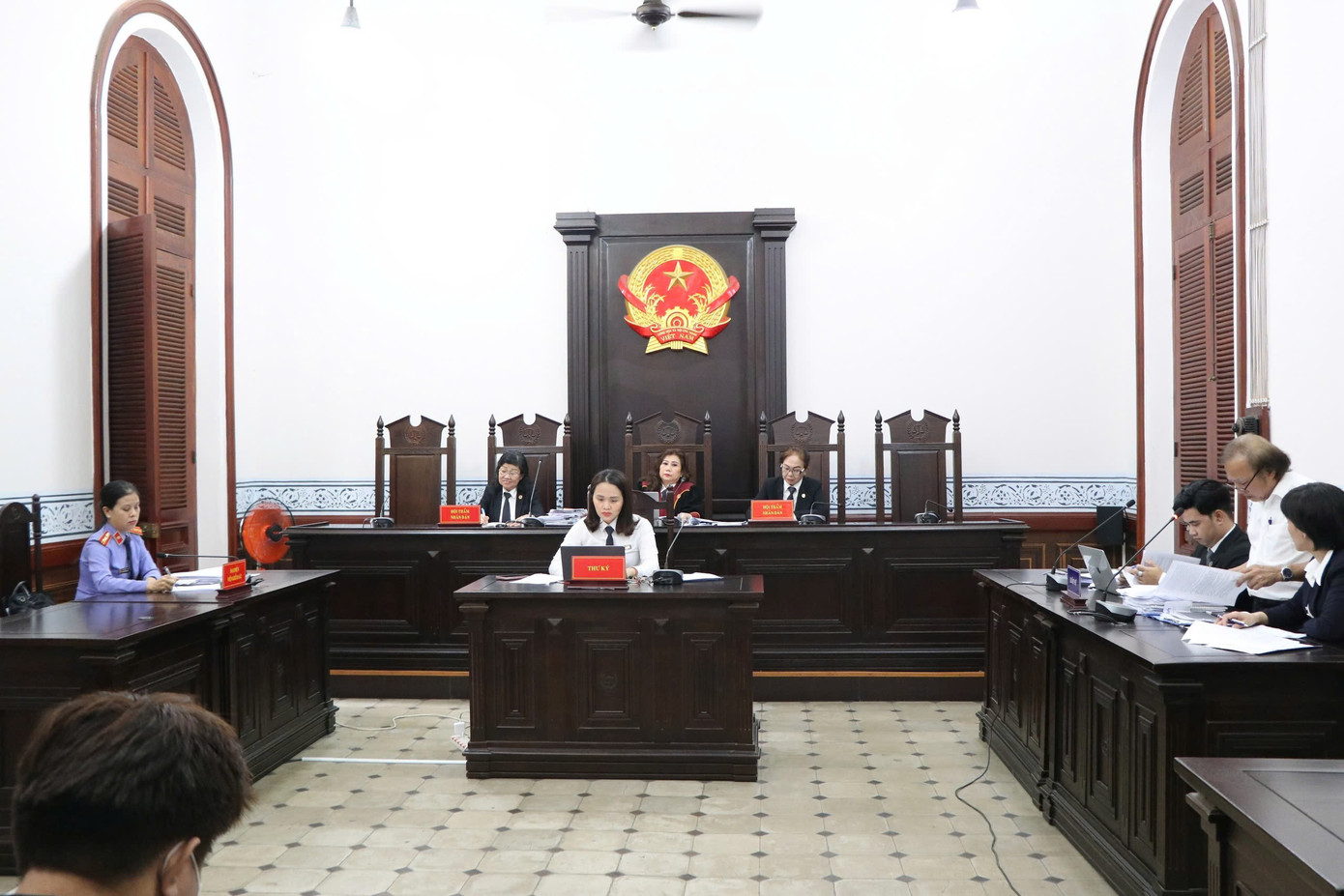 Một góc phòng xử án.