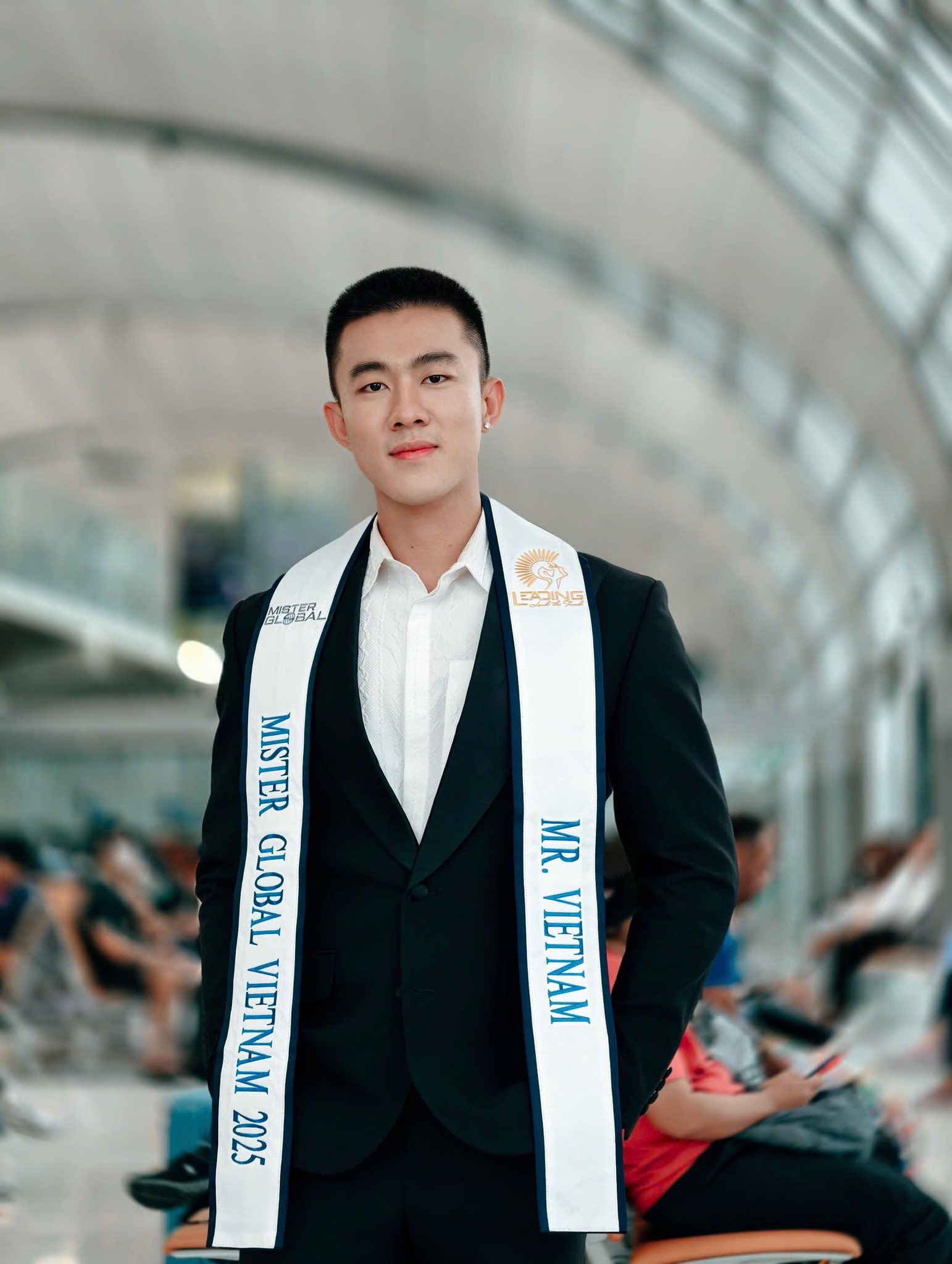 Công Vinh gửi lời xin lỗi sau khi không thể góp mặt trong chung kết Mister Global