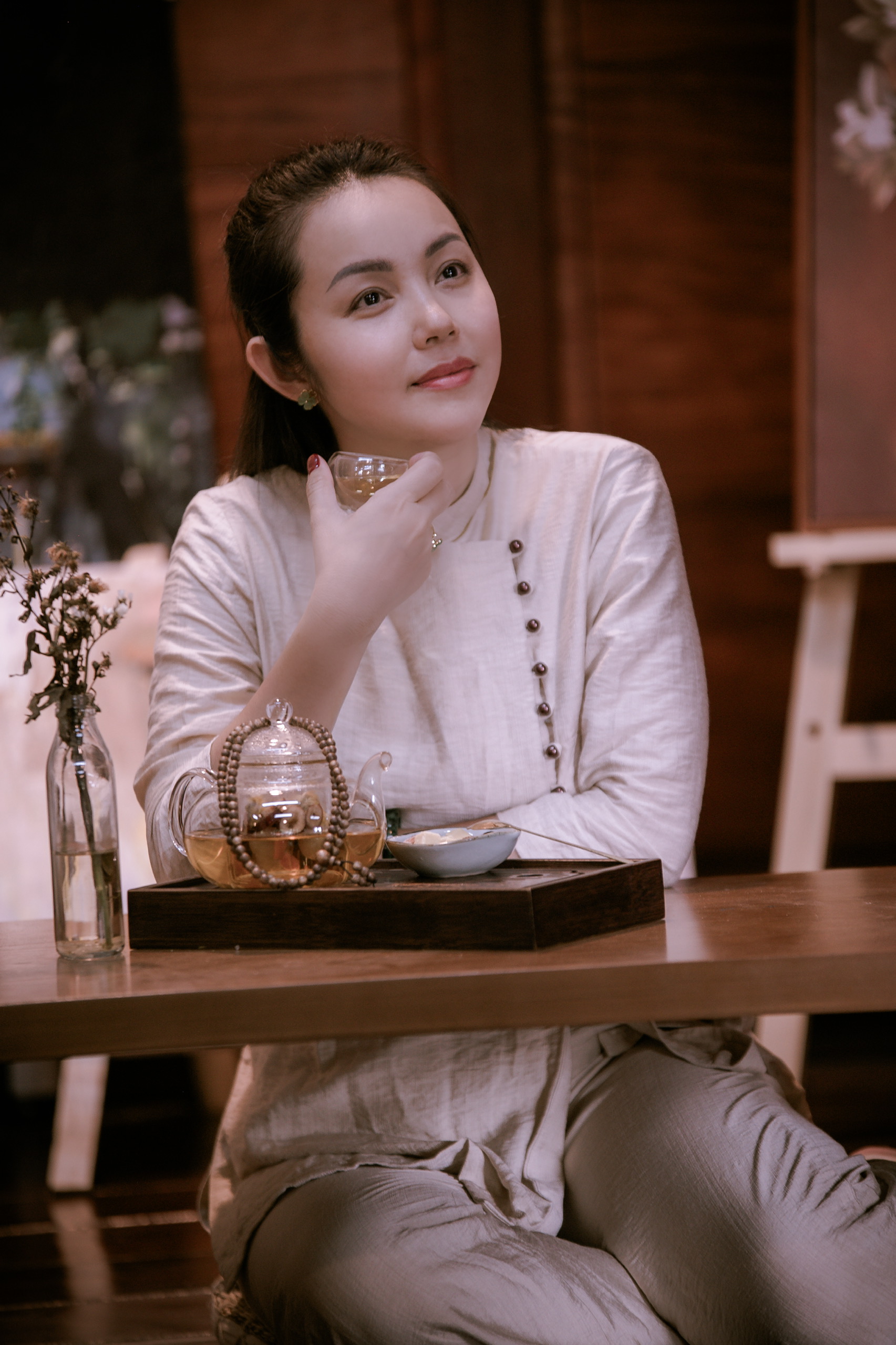 Nữ ca sĩ tìm về Phật pháp