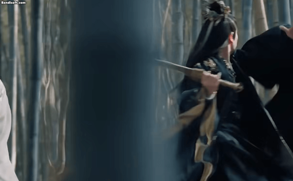 Cảnh đấu võ ấn tượng trong Thiên Địa Kiếm Tâm Vương Quyền Hoằng Nghiệp muốn những gì tốt nhất cho Vương Quyền Phú Quý, nhưng ông lại vô tình làm tổn thương anh.