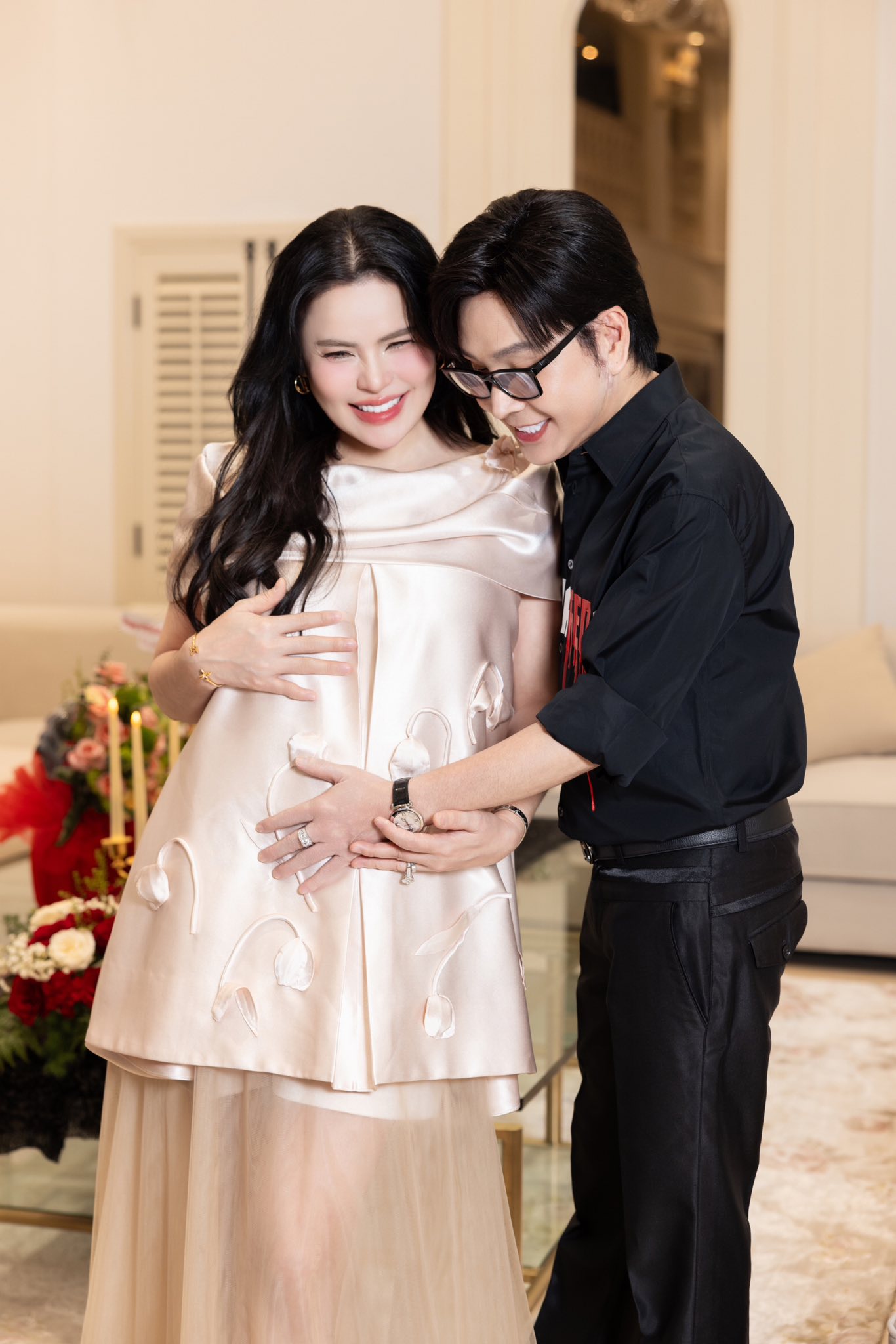 Cặp đôi vừa chính thức đón con gái chung