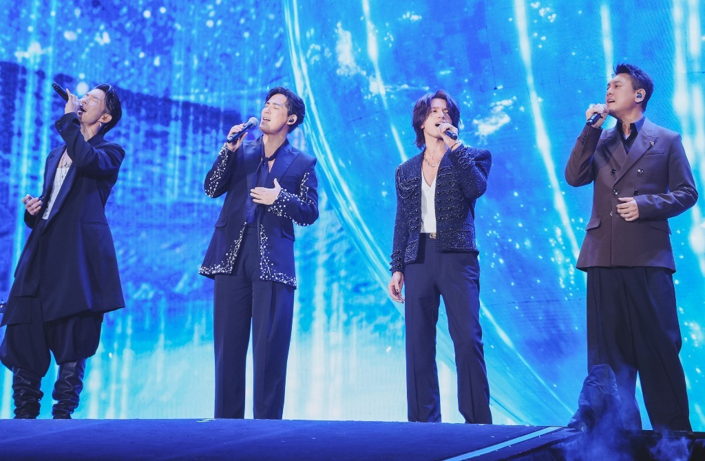 F4 đứng chung sân khấu