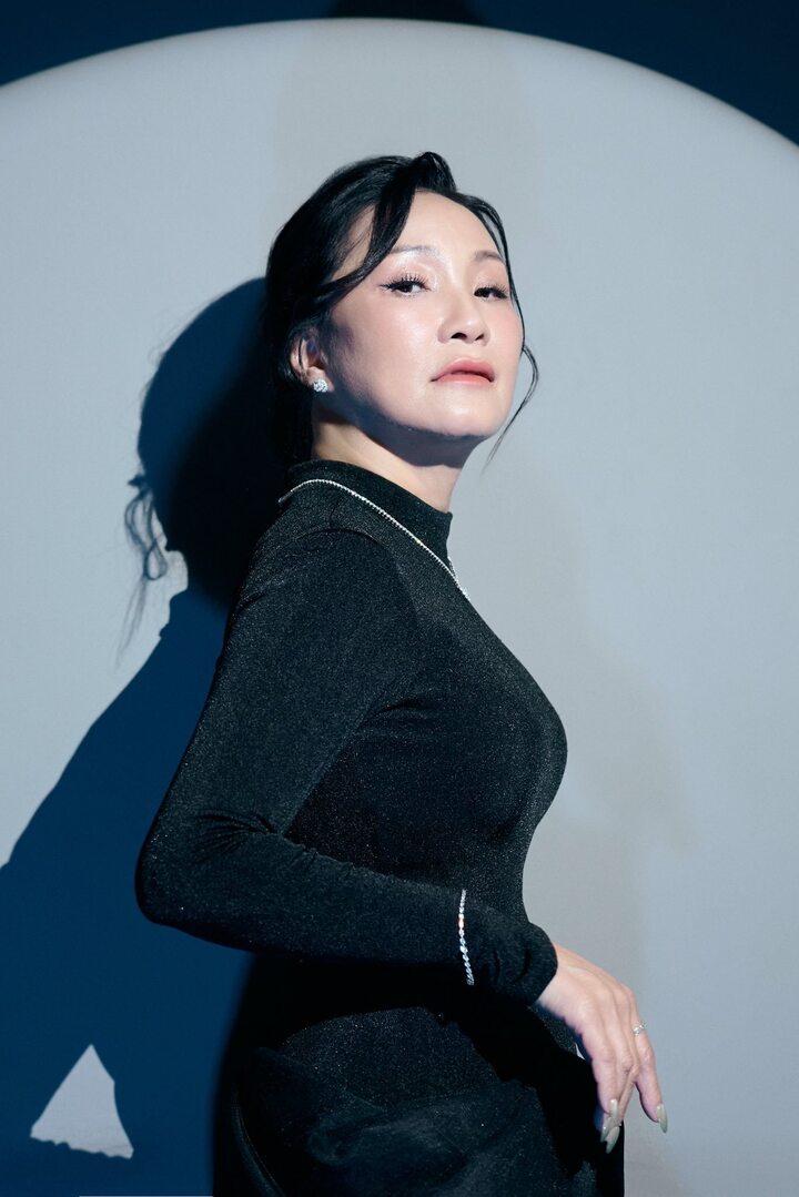 Hồng Đào hiện được xem là bà hoàng phòng vé Việt.