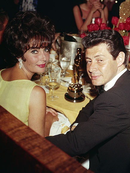 Elizabeth Taylor cùng Richard Burton trong thời kỳ hôn nhân