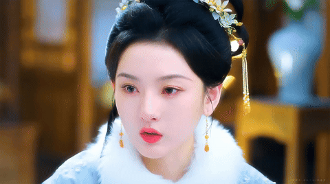 Tống Tổ Nhi gây sốt với nhan sắc mê hoặc