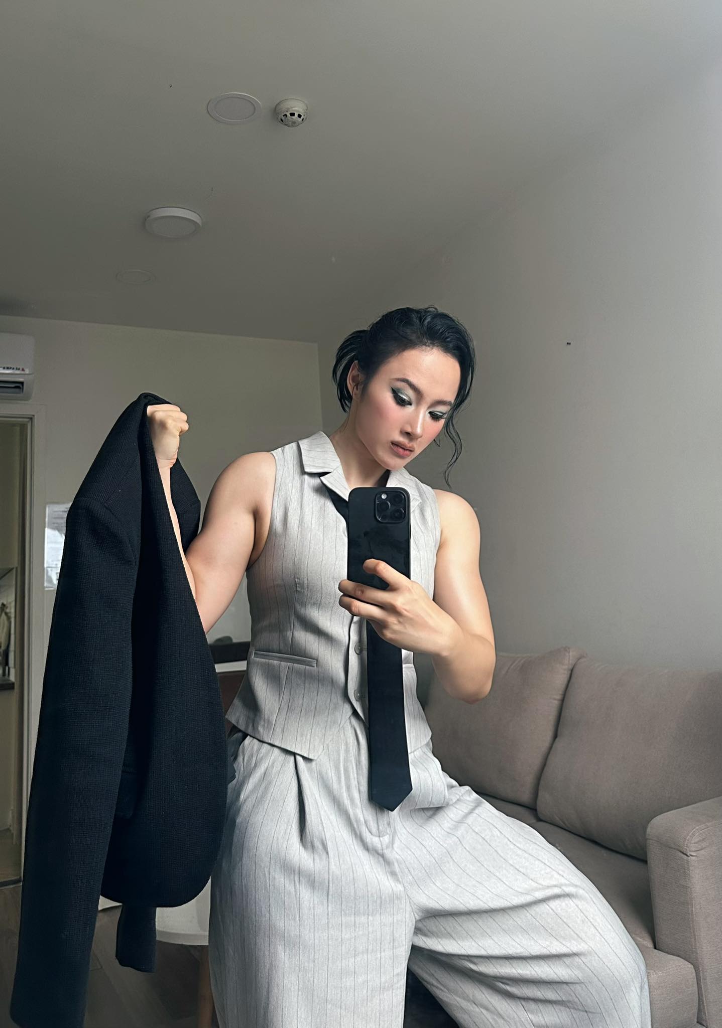 Ảnh do Angela Phương Trinh tự đăng tải trên MXH Angela Phương Trinh đăng ảnh trên mạng xã hội