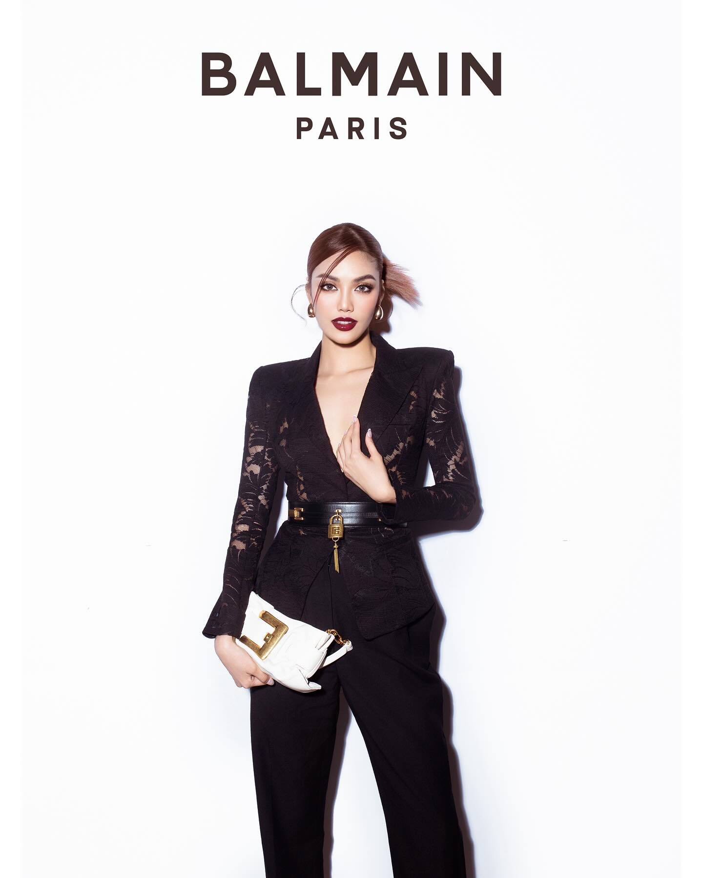 Thót tim với áo hở bạo của dâu hào môn Lan Khuê- Ảnh 6. Lan Khuê mặc đẹp từ event đến đời thường.