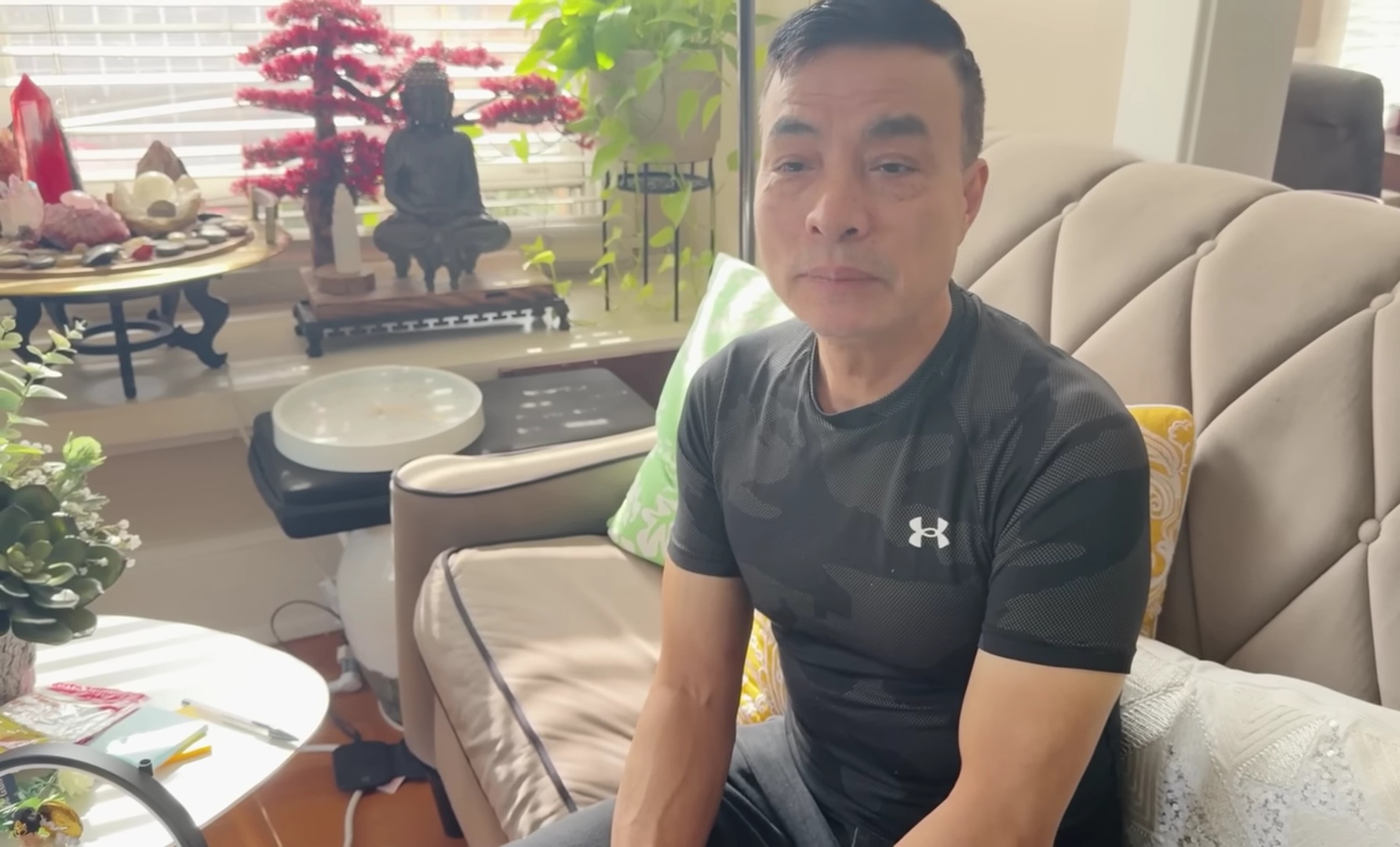 Ca sĩ Tuấn Cảnh