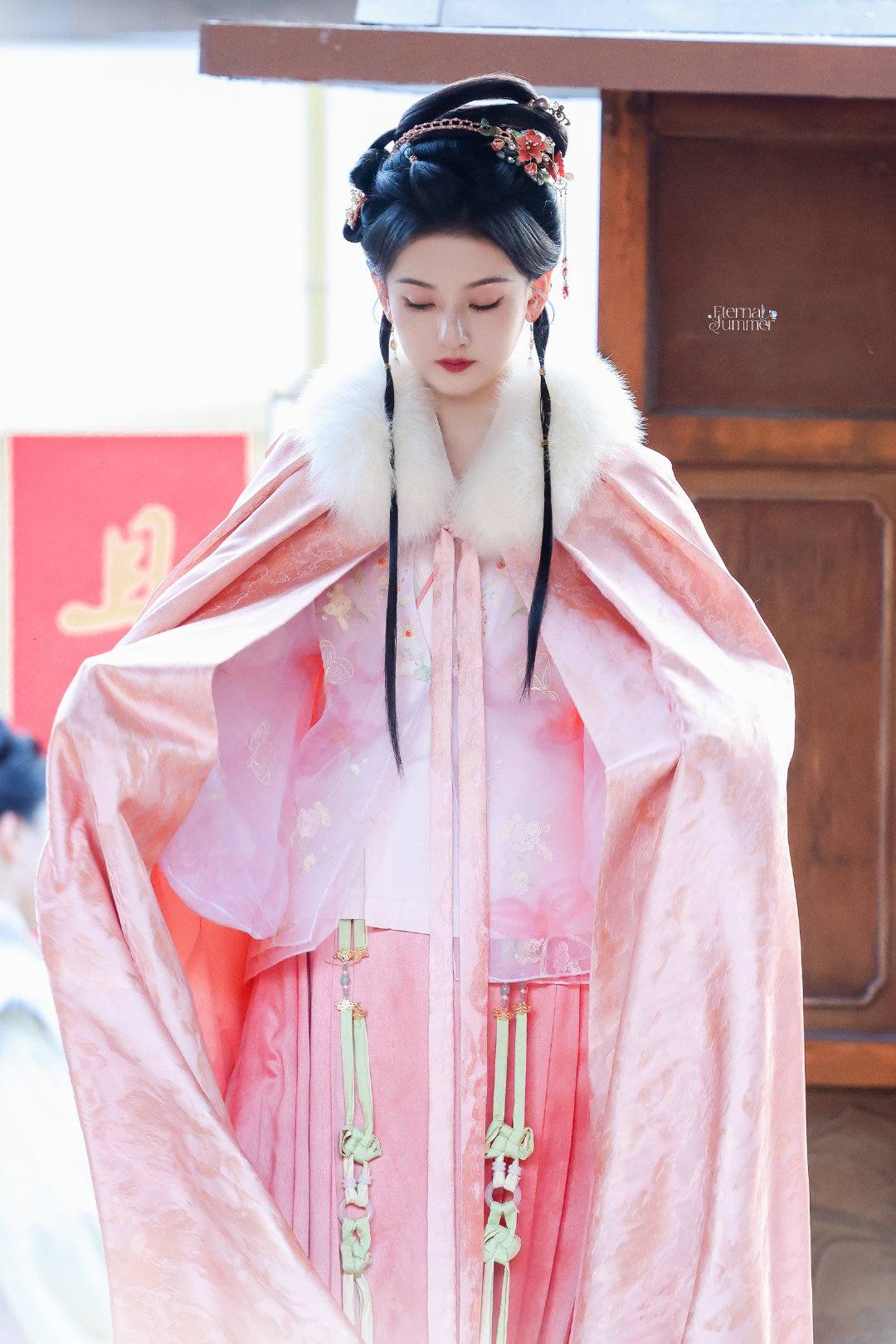 Tống Tổ Nhi trong tạo hình cổ trang