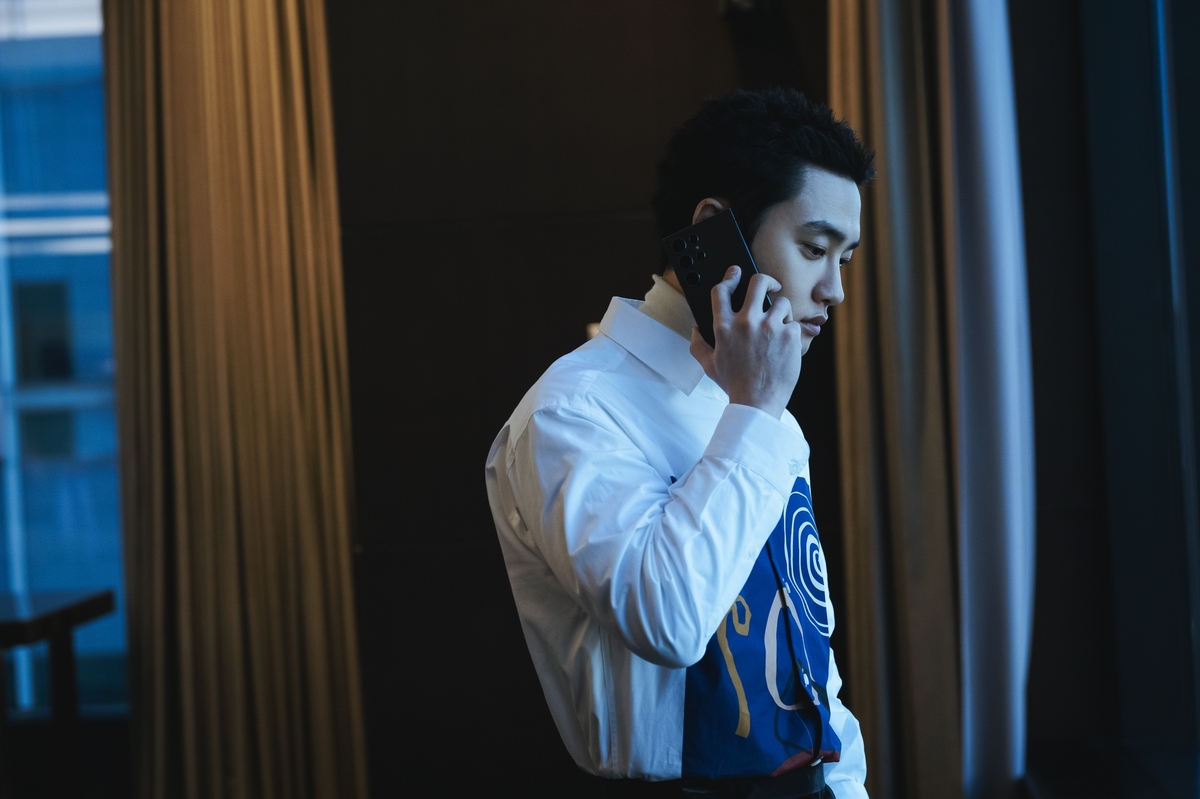 Vào xem phim 18+ Hàn Quốc đang hot này khẩn trương: Nữ chính đẹp khó tin, ai bỏ lỡ thì thiệt ráng chịu- Ảnh 5. Vai phản diện An Yo Han do Doh Kyung Soo thể hiện