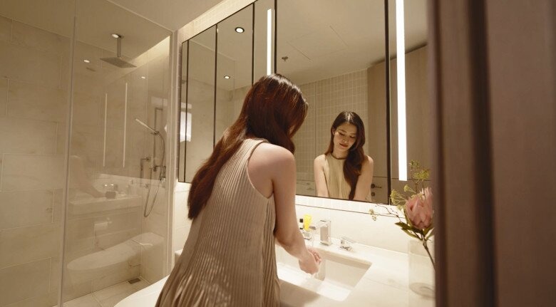 Phòng tắm hiện đại như spa