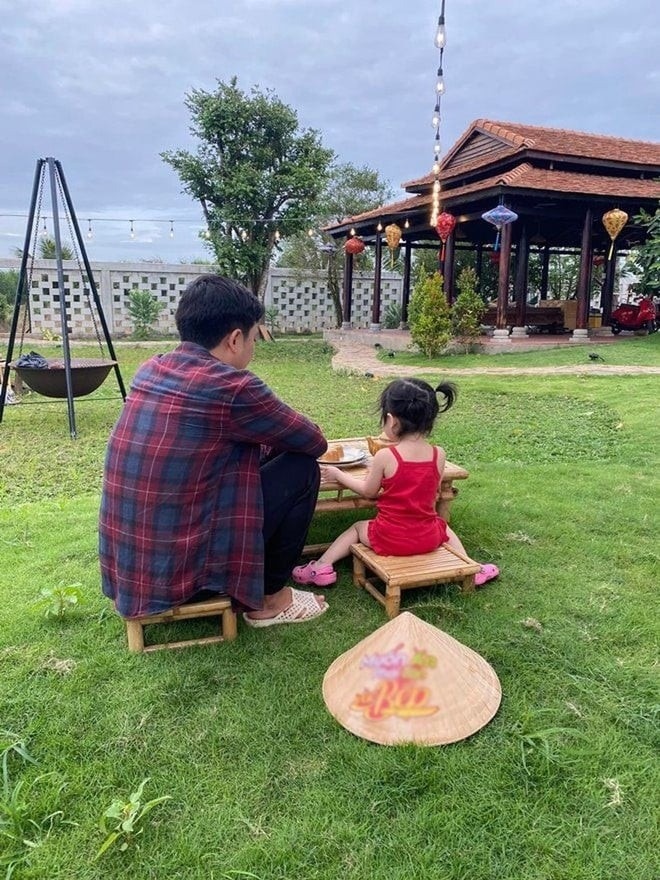 Tài sản của Trường Giang - Nhã Phương- Ảnh 7. Gia đình nghỉ dưỡng cuối tuần tại biệt thự