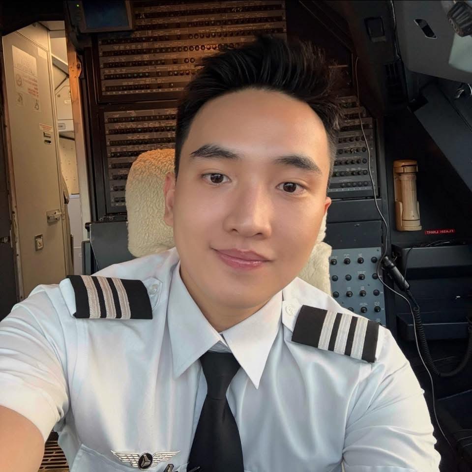 Phúc Nhân khi đóng vai shipper