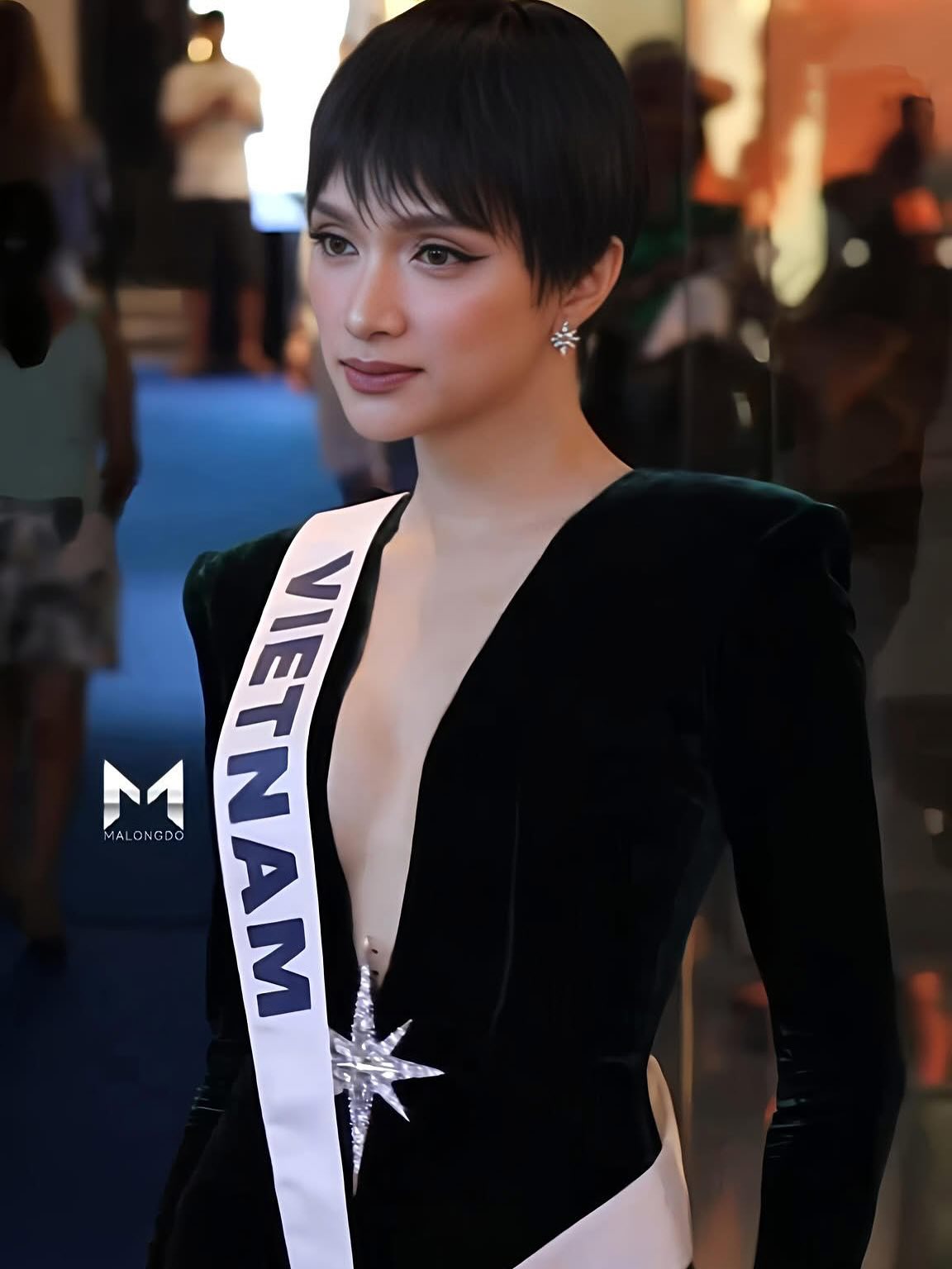 Lo cho Hương Giang- Ảnh 5. Sự biến hoá trong mỗi lần xuất hiện của Hương Giang