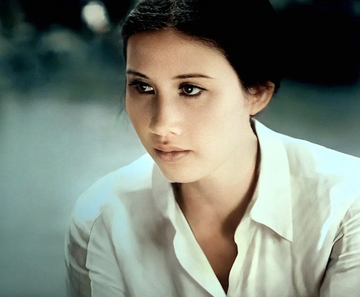 Cô bán cháo của 'Biệt động Sài Gòn': Đường tình trắc trở, kín tiếng nơi xứ người- Ảnh 2. Diễn viên Thúy An vào vai cô bán cháo vịt trong phim Biệt động Sài Gòn.