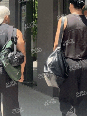 Cả hai cũng thoải mái trò chuyện với nhau sau buổi tập luyện Angela Phương Trinh và Phạm Văn Mách trò chuyện sau tập luyện