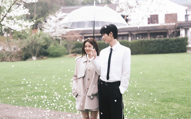 Từ Nhược Hàm và Trương Lăng Hách trong Yêu Em