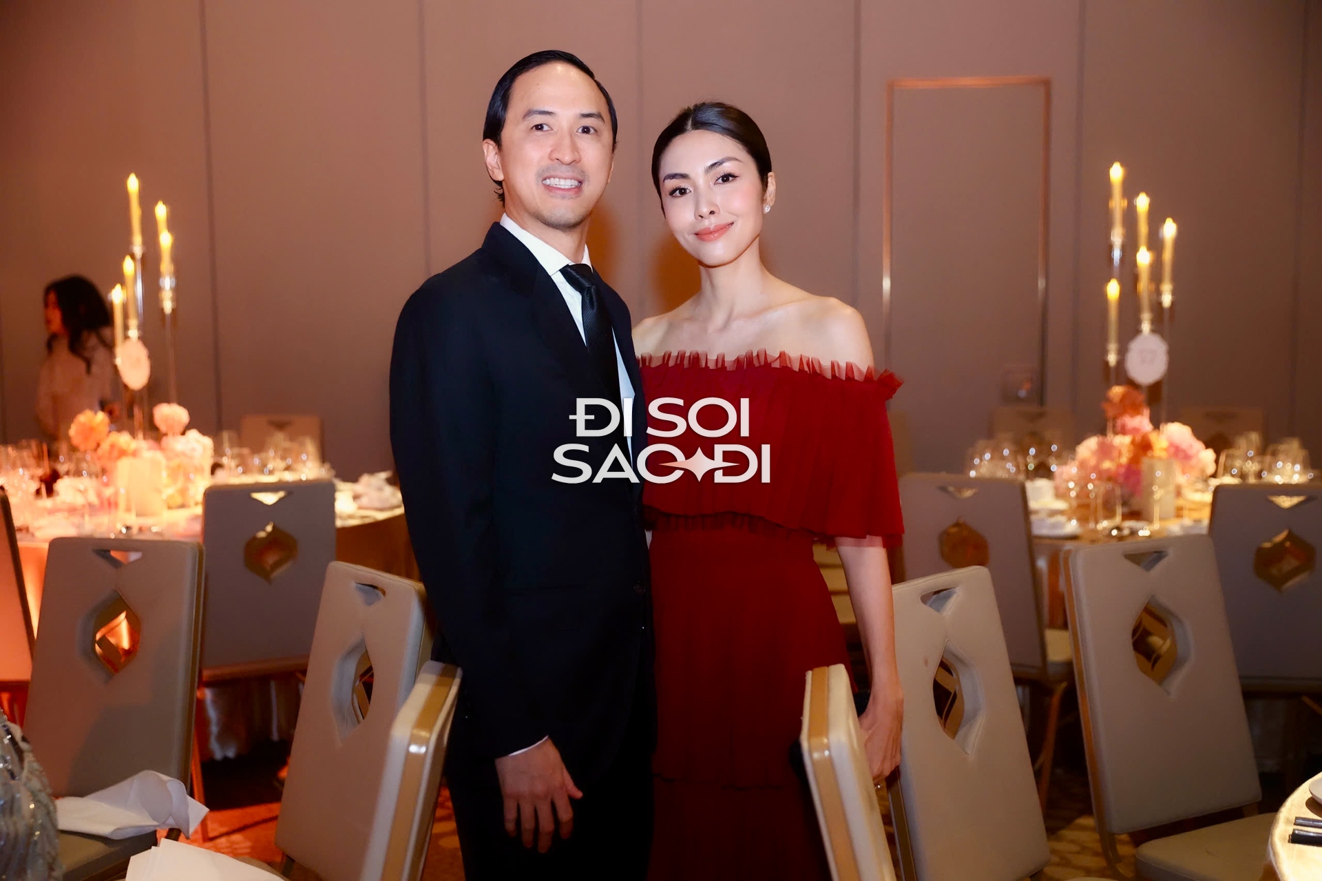 Vợ chồng Hà Tăng tình tứ dự tiệc Hà Tăng cùng chồng tại đám cưới Tiên Nguyễn