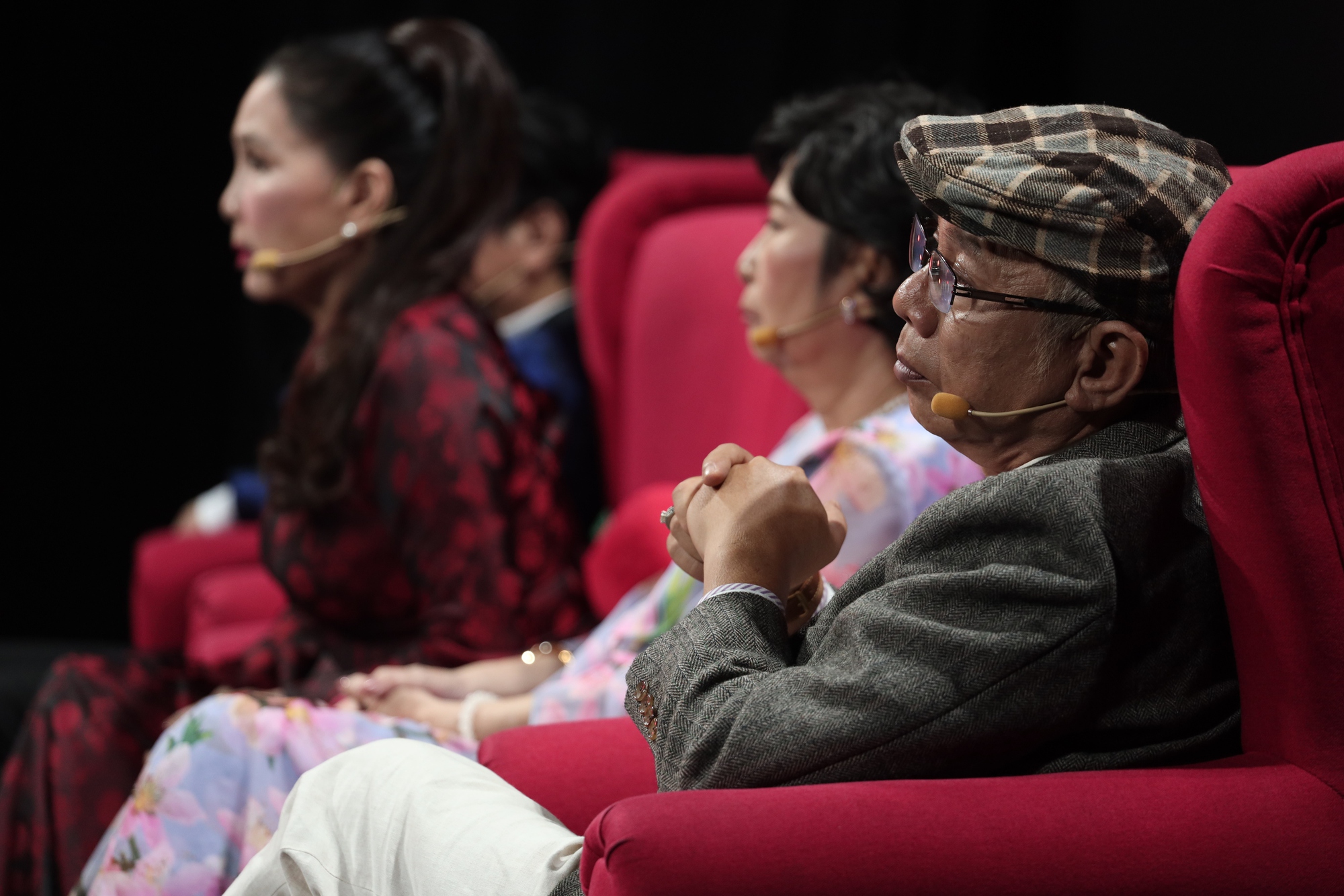 Nghệ sĩ Trung Dân trên ghế giám khảo