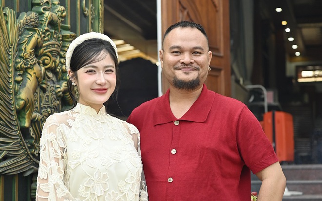 Vinh Râu trong sự kiện khai máy phim