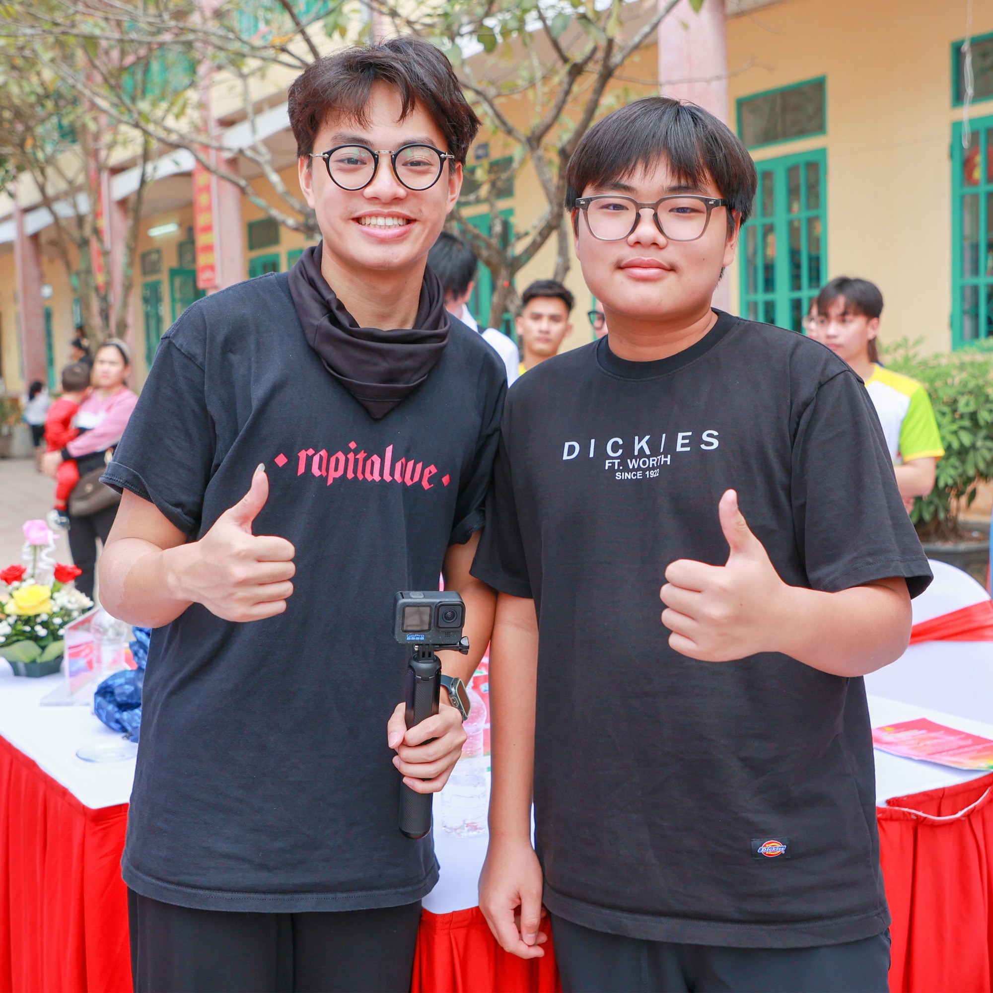 Con trai NSND Xuân Bắc đi ăn trưa cùng Suzy?- Ảnh 3. Bi béo hiện tại đã cao lớn, chững chạc hơn