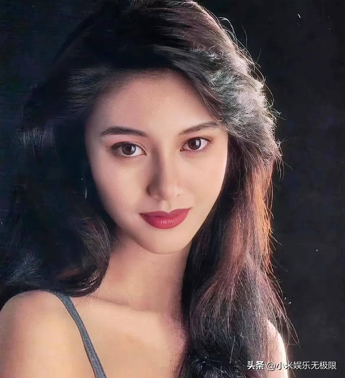 Lý Gia Hân thời trẻ đẹp rạng ngời